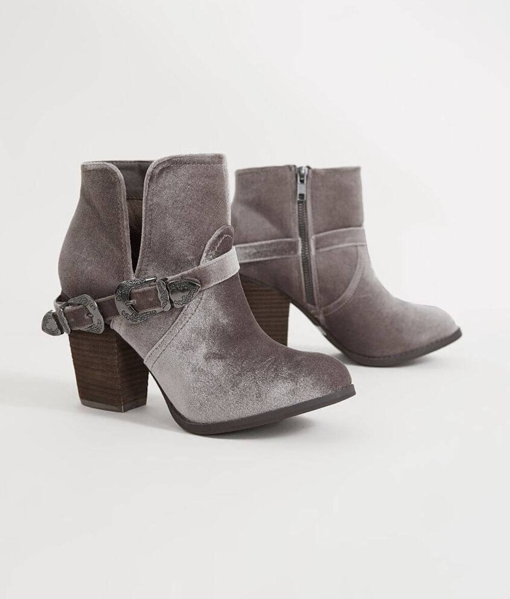 Not Rated Jibu Velvet Ankle Boot Nude Mauve Size 9.5